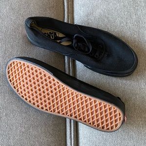 Vans - Size 9.5 - Black - Sneakers / Shoes - NEVER WORN (No tags though)